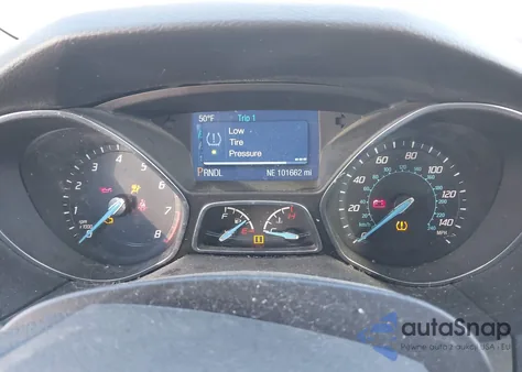 2014 Ford Focus Se z USA, uszkodzony, nr VIN 1FADP3F26EL374521